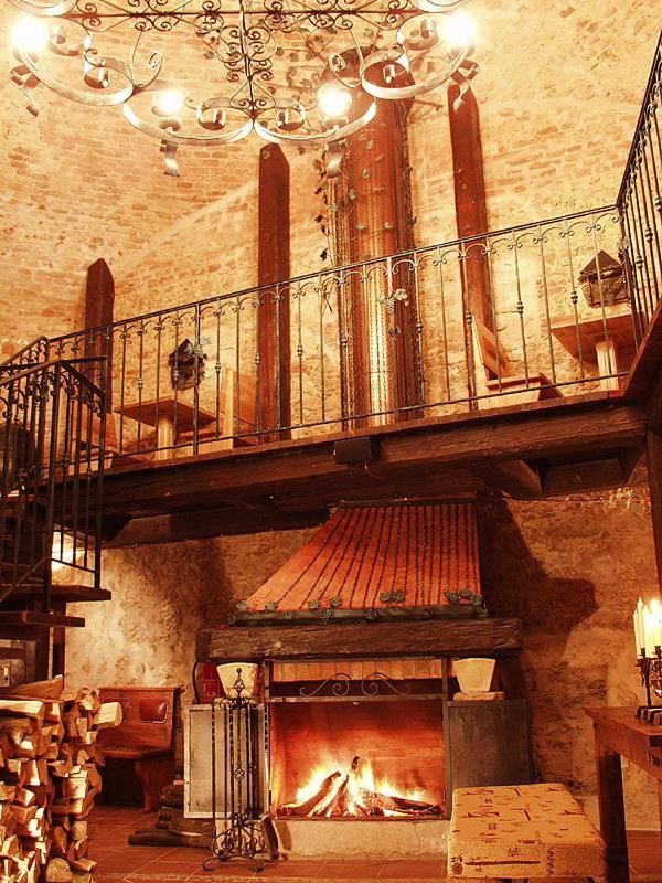 Chateau Krakovany エクステリア 写真