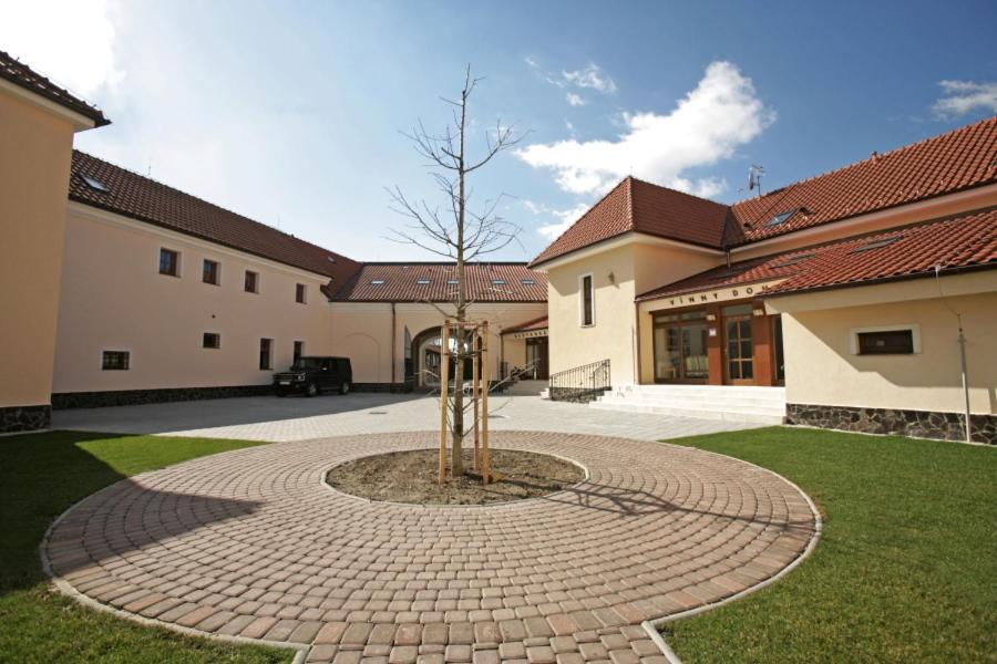 Chateau Krakovany エクステリア 写真