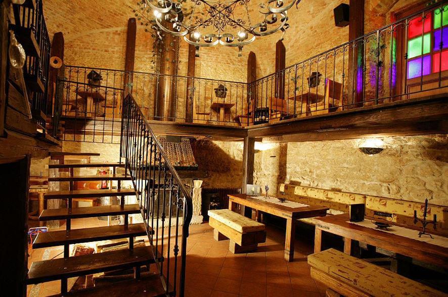 Chateau Krakovany エクステリア 写真