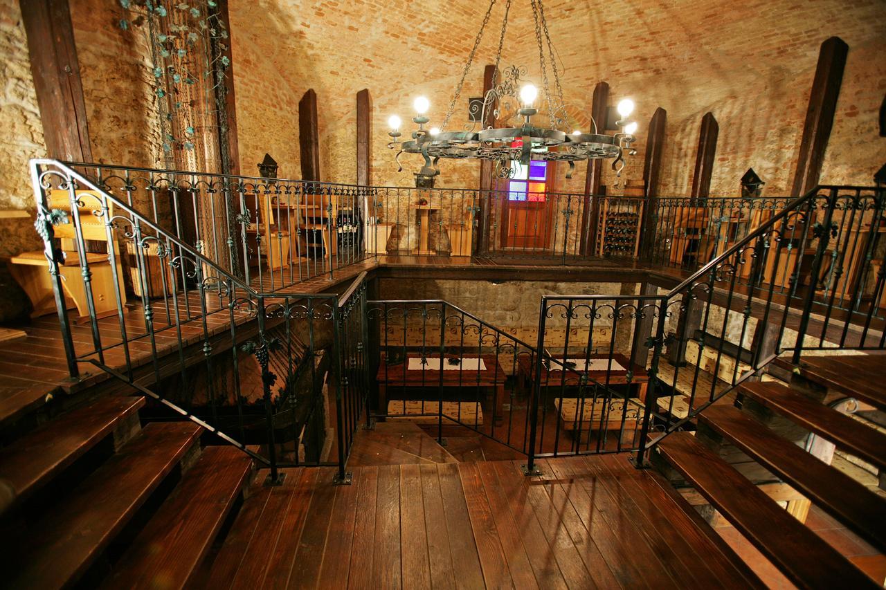 Chateau Krakovany エクステリア 写真
