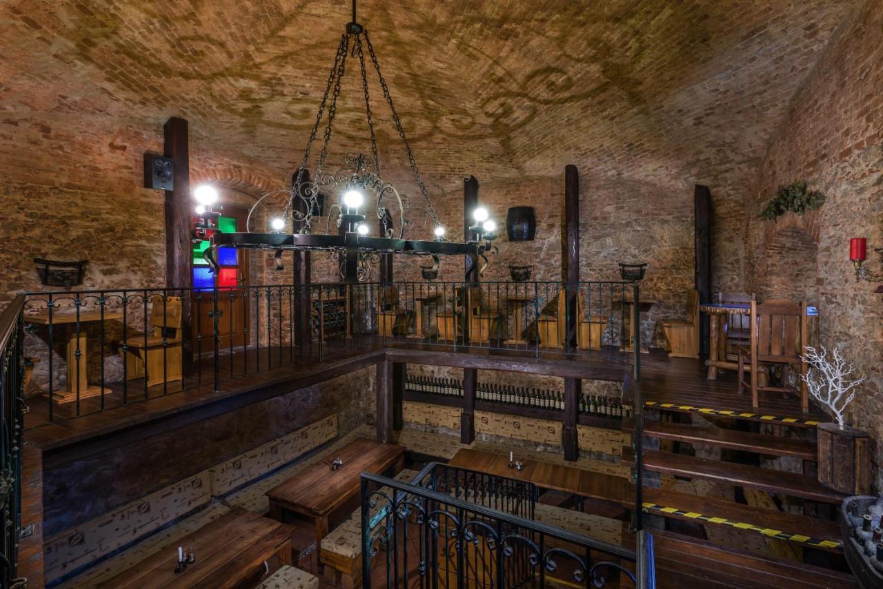 Chateau Krakovany エクステリア 写真